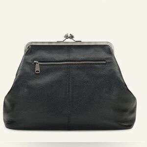 Patricia Nash Vivienne